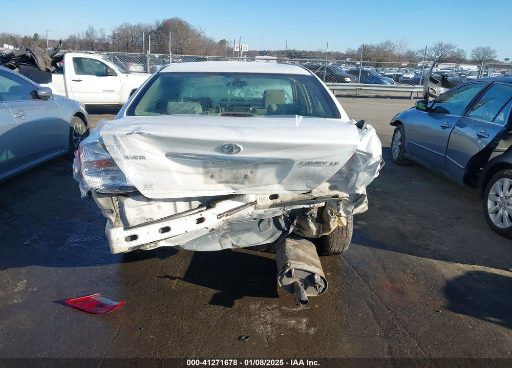 2004 TOYOTA CAMRY LE VIN: 4T1BE32K64U374228