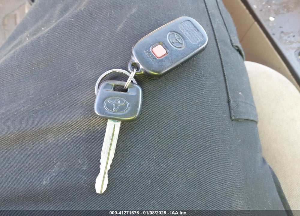 2004 TOYOTA CAMRY LE VIN: 4T1BE32K64U374228