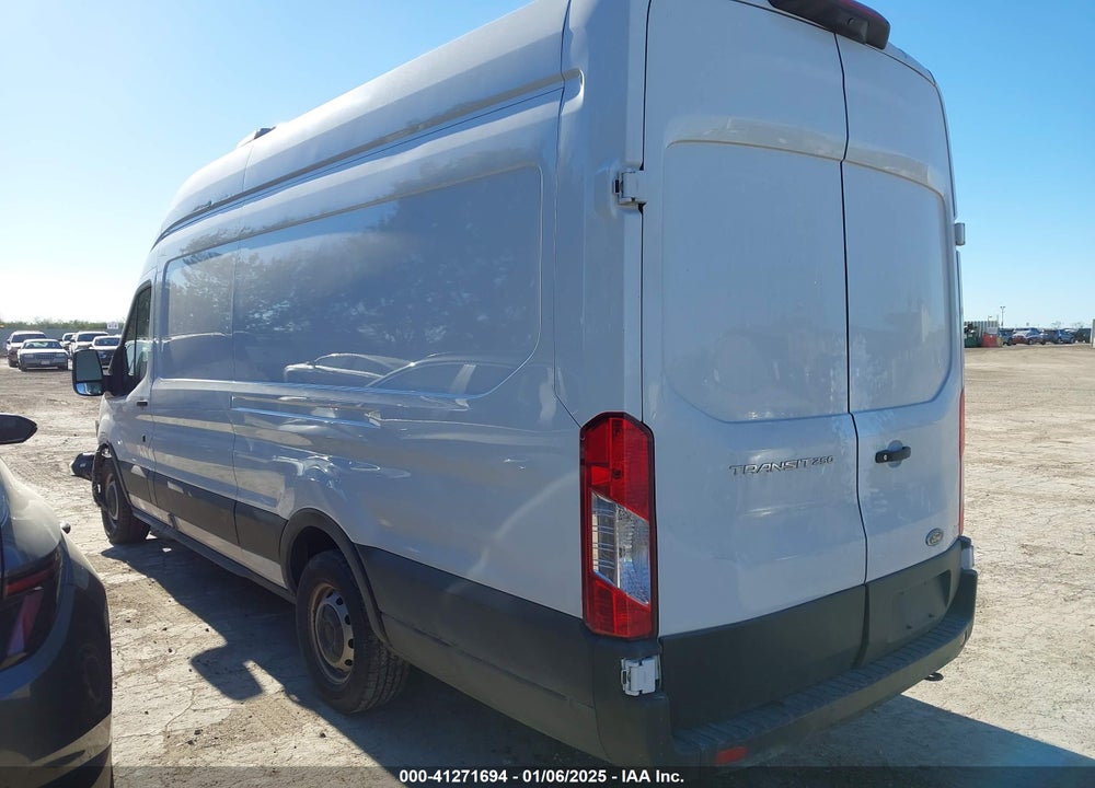 2022 FORD TRANSIT-250 CARGO VAN VIN: 1FTBR3X82NKA70381