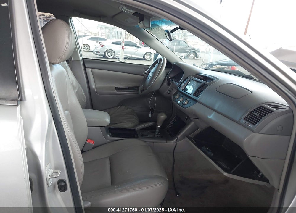 2005 TOYOTA CAMRY LE V6 VIN: 4T1BF32K85U598311