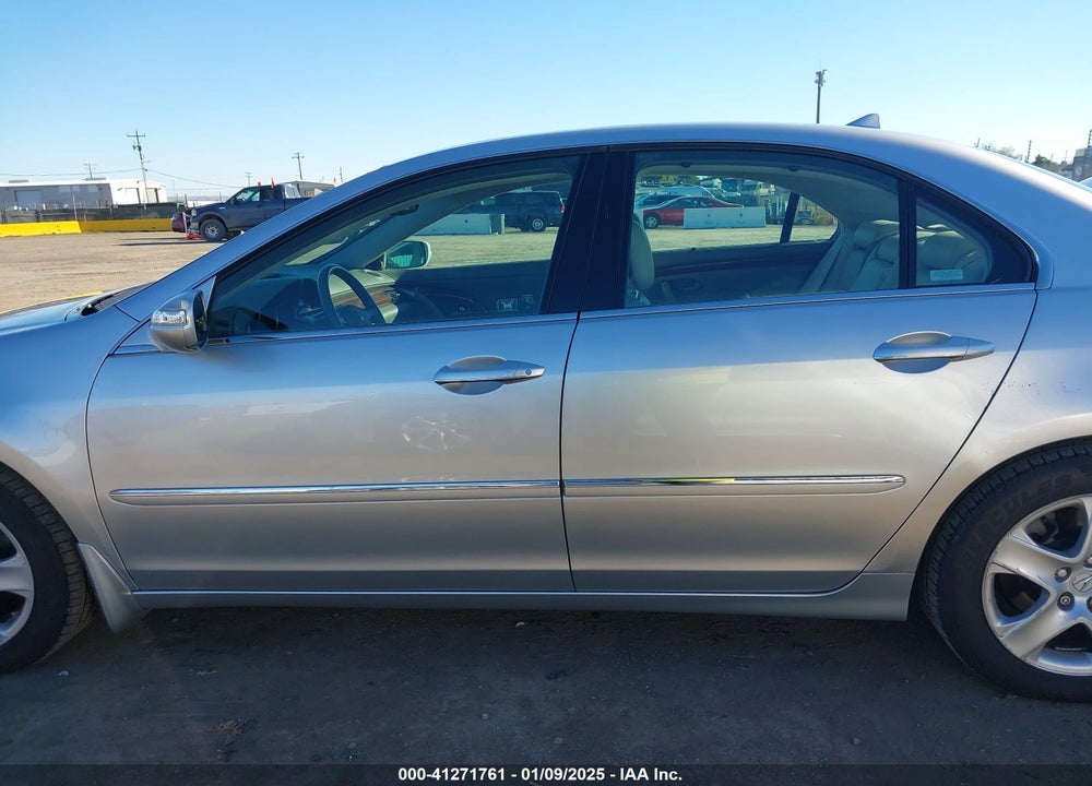 2005 ACURA RL 3.5 VIN: JH4KB16505C009300