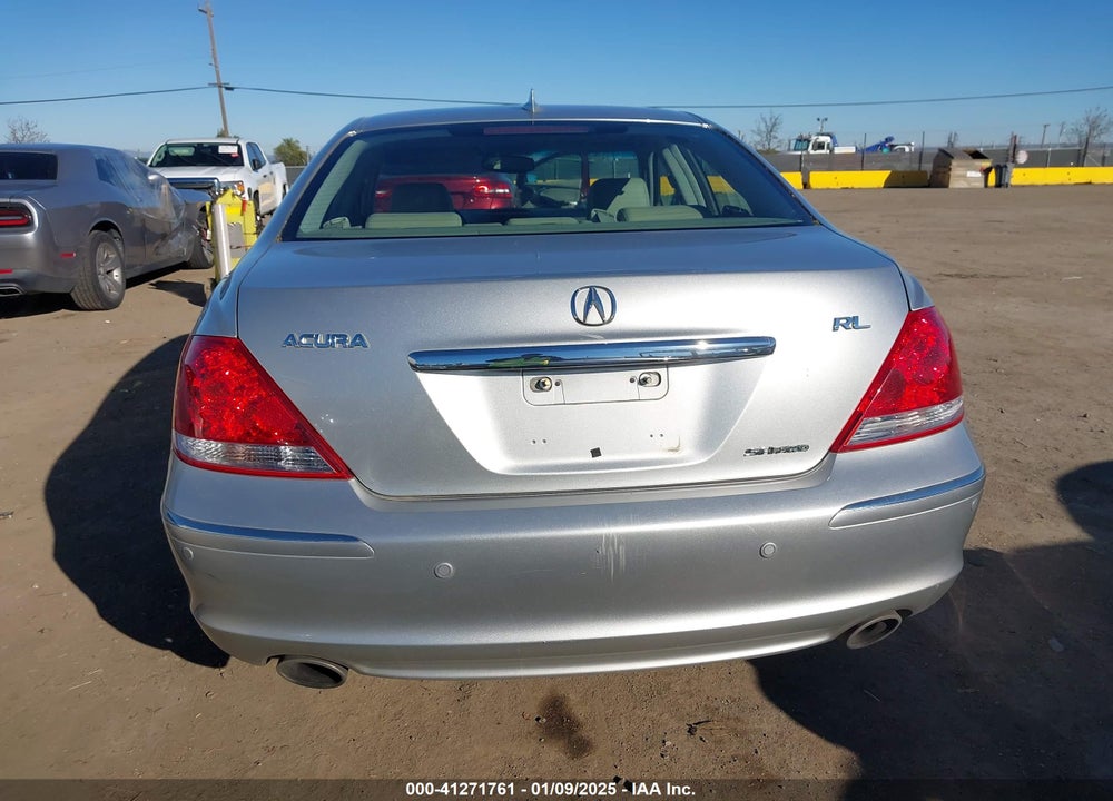 2005 ACURA RL 3.5 VIN: JH4KB16505C009300
