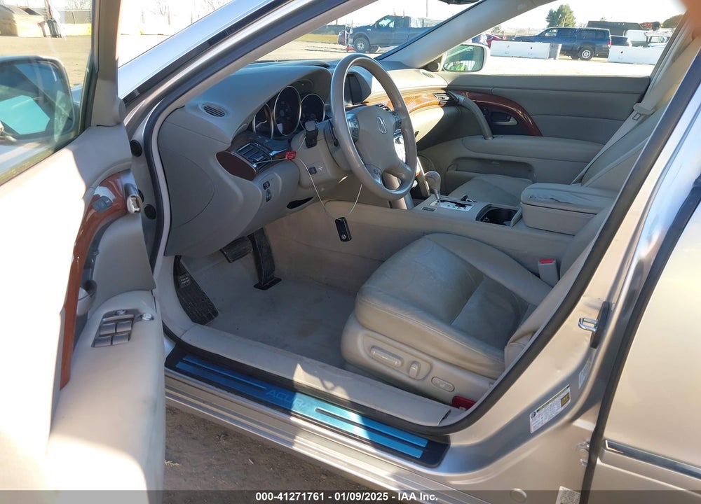 2005 ACURA RL 3.5 VIN: JH4KB16505C009300
