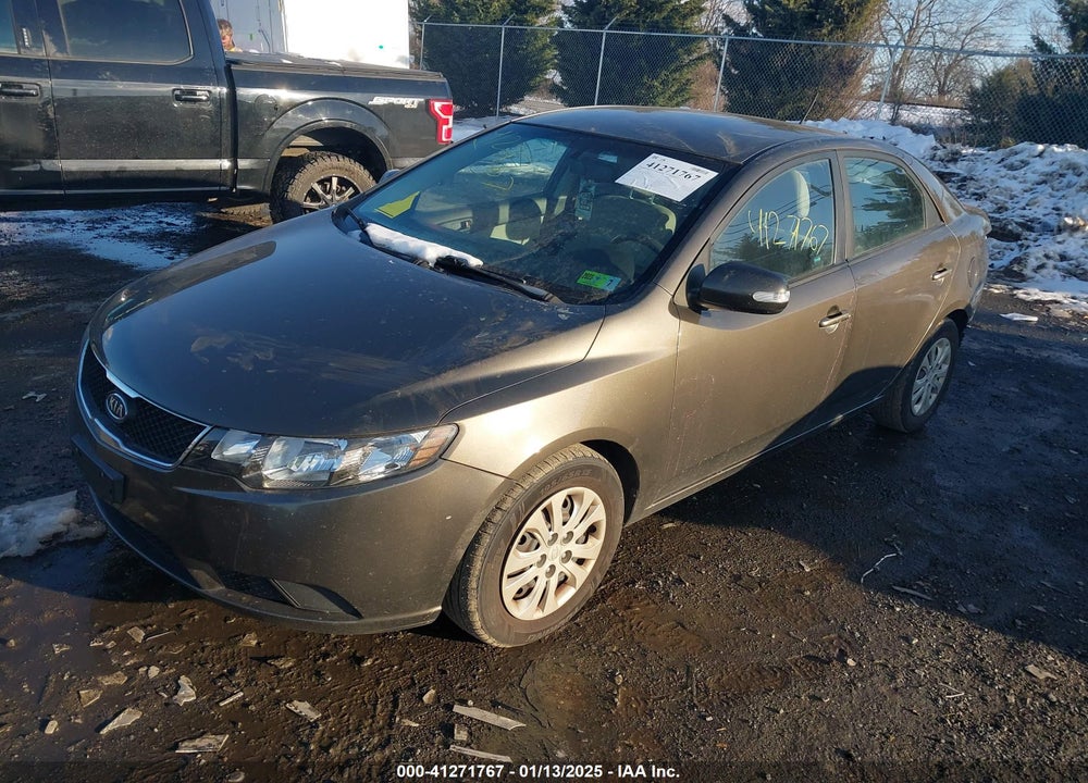2010 KIA FORTE VIN: KNAFU4A26A5060520