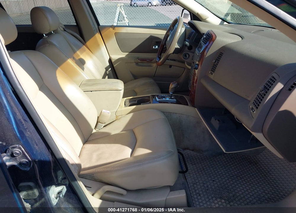 2006 CADILLAC SRX V6 VIN: 1GYEE637460151719