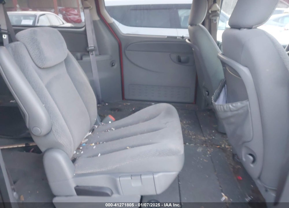 2006 CHRYSLER TOWN & COUNTRY LX VIN: 1A4GP44RX6B608741