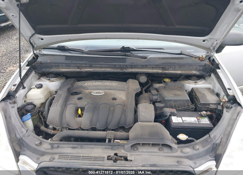2007 KIA RONDO VIN: KNAFG525577076517