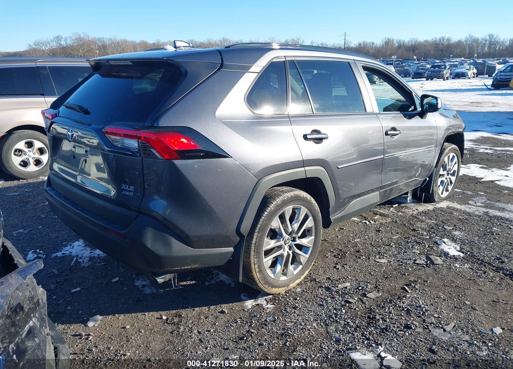 2021 TOYOTA RAV4 XLE PREMIUM VIN: 2T3A1RFV1MC159881