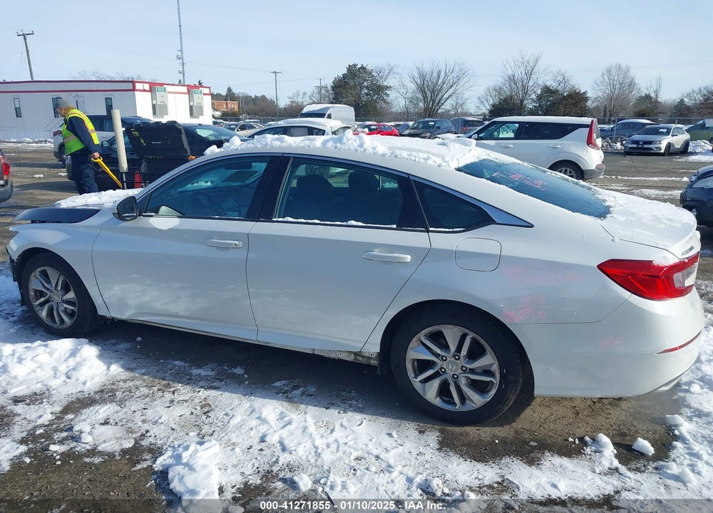 2018 HONDA ACCORD VIN: 1HGCV1F13JA152761