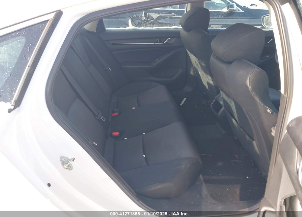 2018 HONDA ACCORD VIN: 1HGCV1F13JA152761