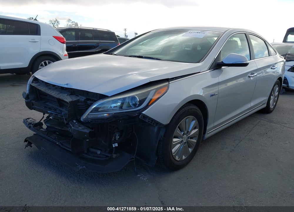 2016 HYUNDAI SONATA VIN: KMHE24L16GA026212
