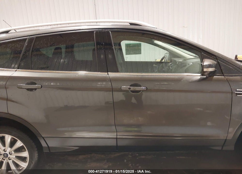 2017 FORD ESCAPE TITANIUM VIN: 1FMCU0JD1HUE22023