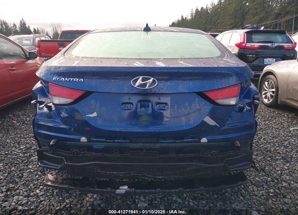2016 HYUNDAI ELANTRA VIN: 5NPDH4AE4GH662687