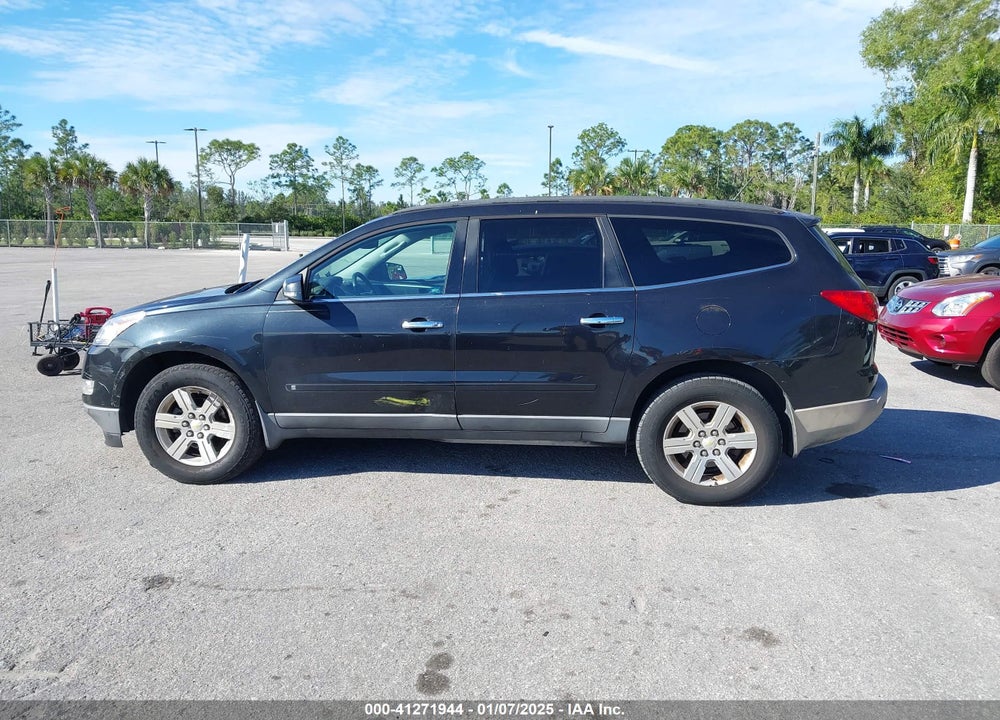 2010 CHEVROLET TRAVERSE LT VIN: 1GNLRFED5AS120133