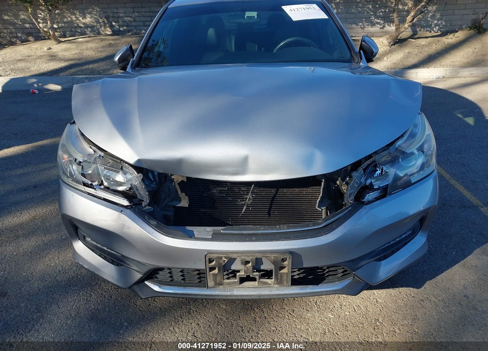 2017 HONDA ACCORD VIN: 1HGCR2F17HA130220