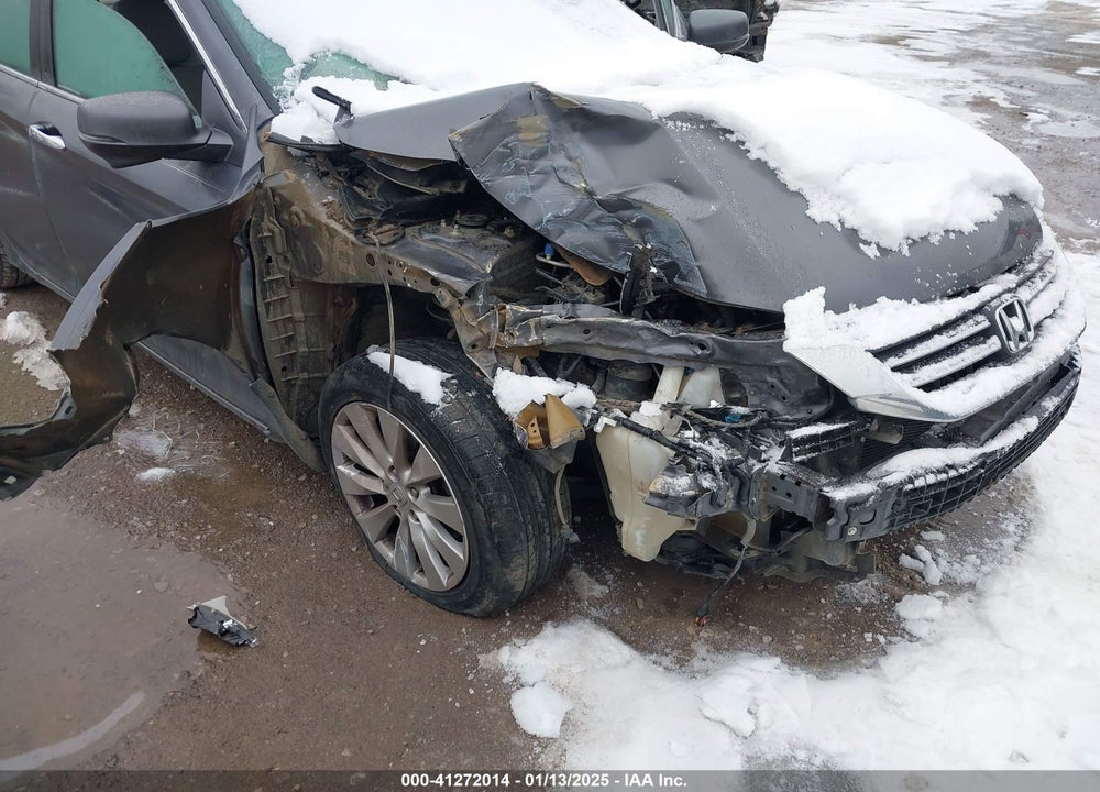 2014 HONDA ACCORD VIN: 1HGCR2F85EA075355