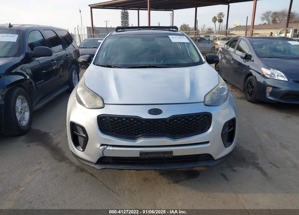 2018 KIA SPORTAGE LX VIN: KNDPM3AC6J7333101