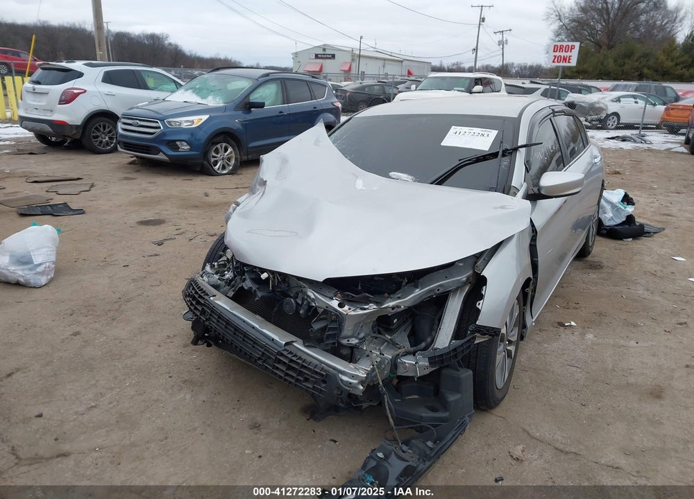 2013 HONDA ACCORD VIN: 1HGCR2E33DA067484