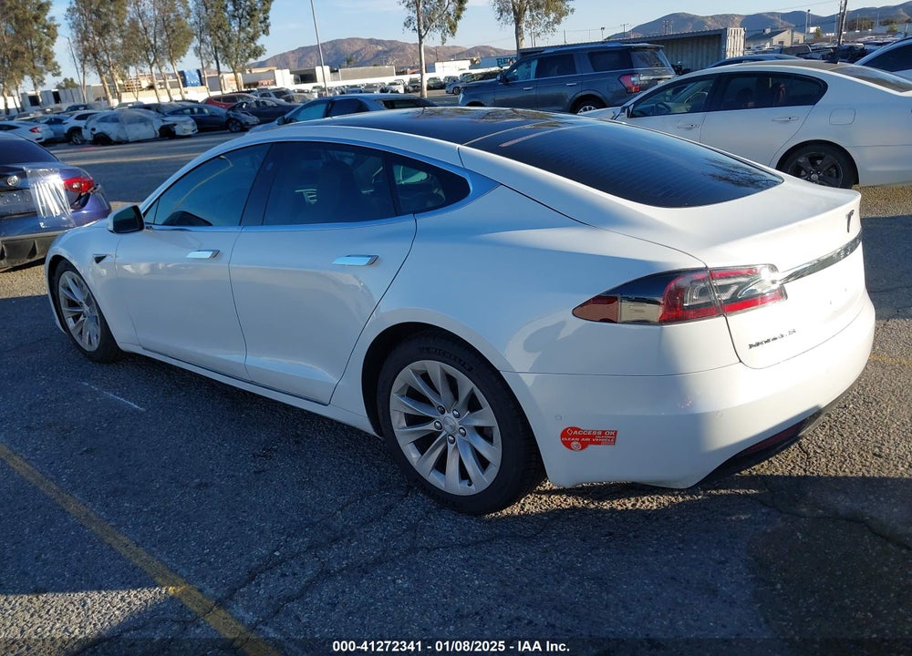 2017 TESLA MODEL S VIN: 5YJSA1E23HF230019