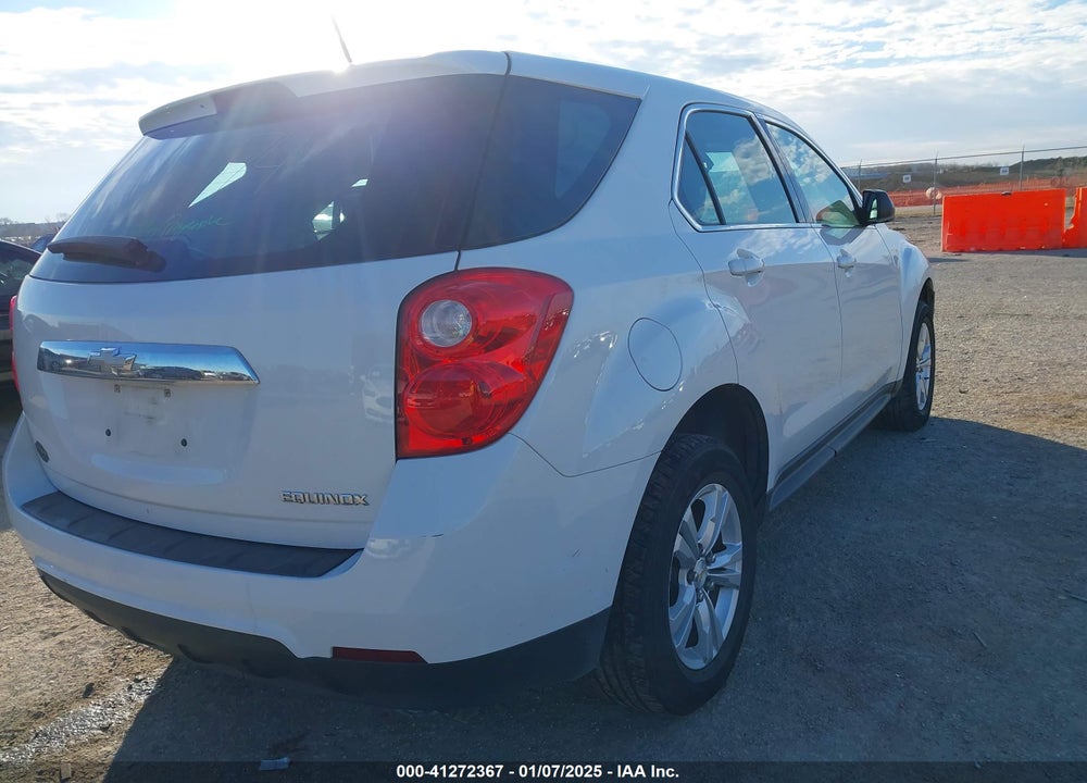 2015 CHEVROLET EQUINOX LS VIN: 2GNALAEK2F1143628