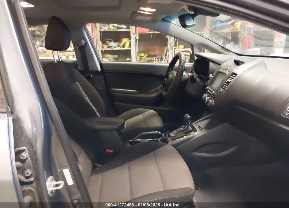2018 KIA FORTE VIN: 3KPFL4A7XJE215656