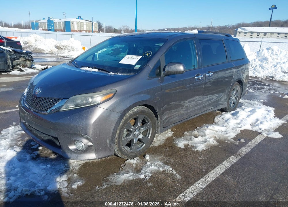 2017 TOYOTA SIENNA SE 8 PASSENGER VIN: 5TDXZ3DC0HS820274