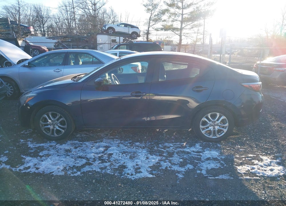 2016 SCION IA VIN: 3MYDLBZVXGY105908