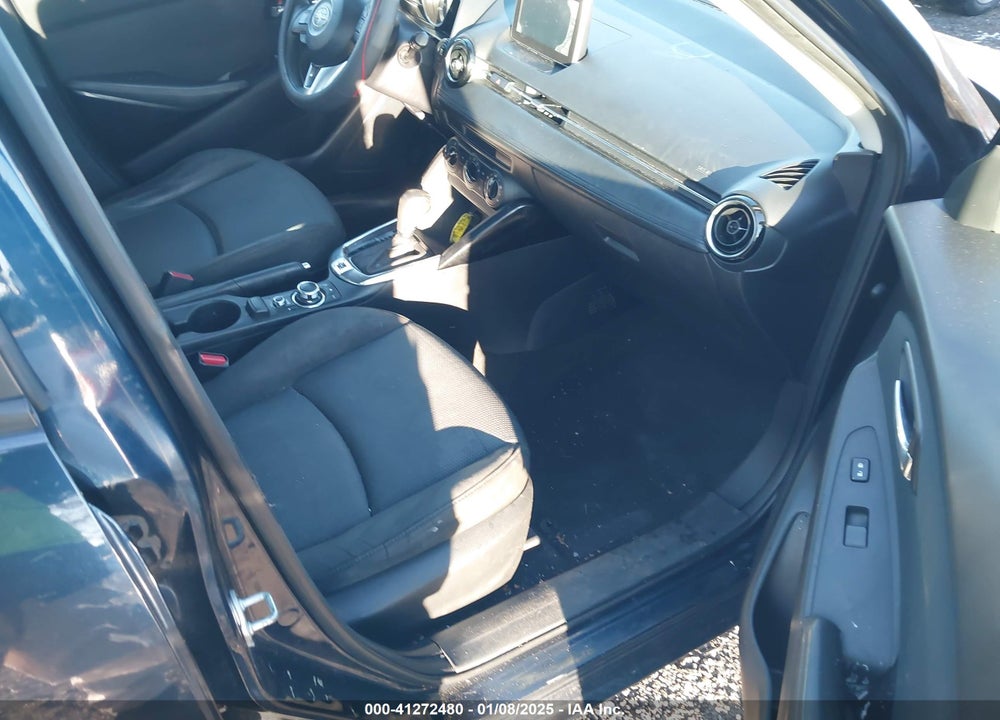 2016 SCION IA VIN: 3MYDLBZVXGY105908