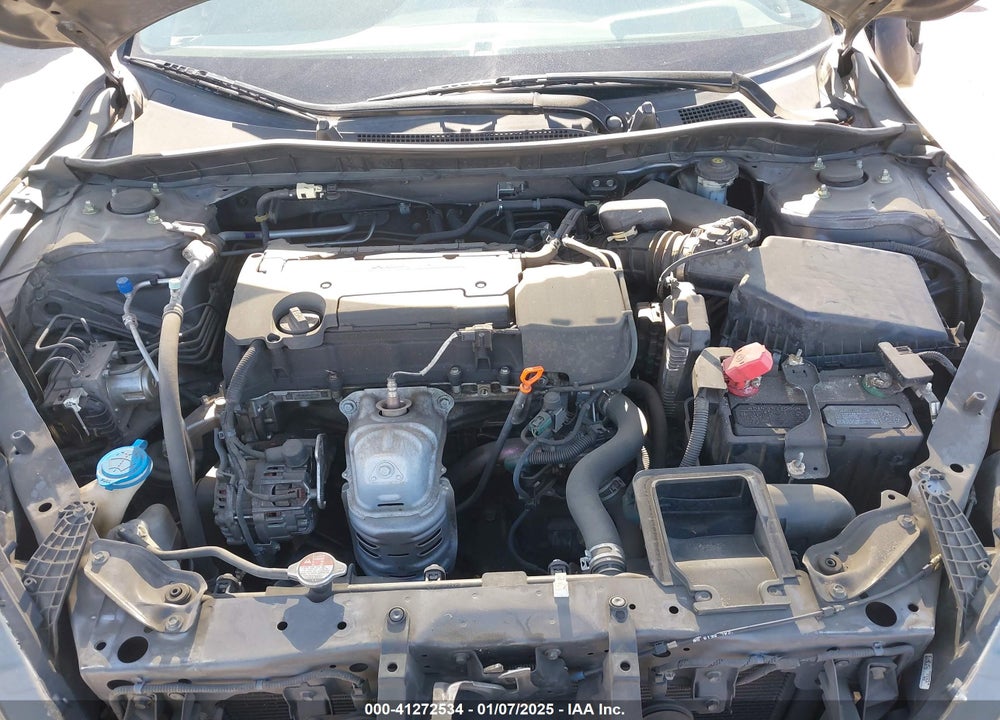 2015 HONDA ACCORD LX VIN: 1HGCR2F30FA255588