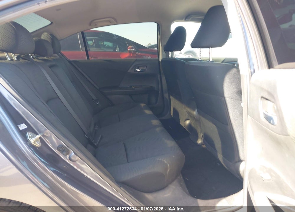2015 HONDA ACCORD LX VIN: 1HGCR2F30FA255588