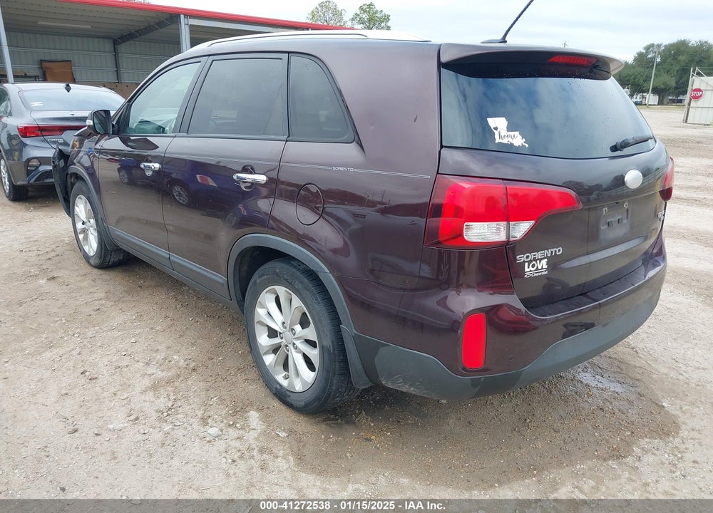 2015 KIA SORENTO VIN: 5XYKU4A70FG553038