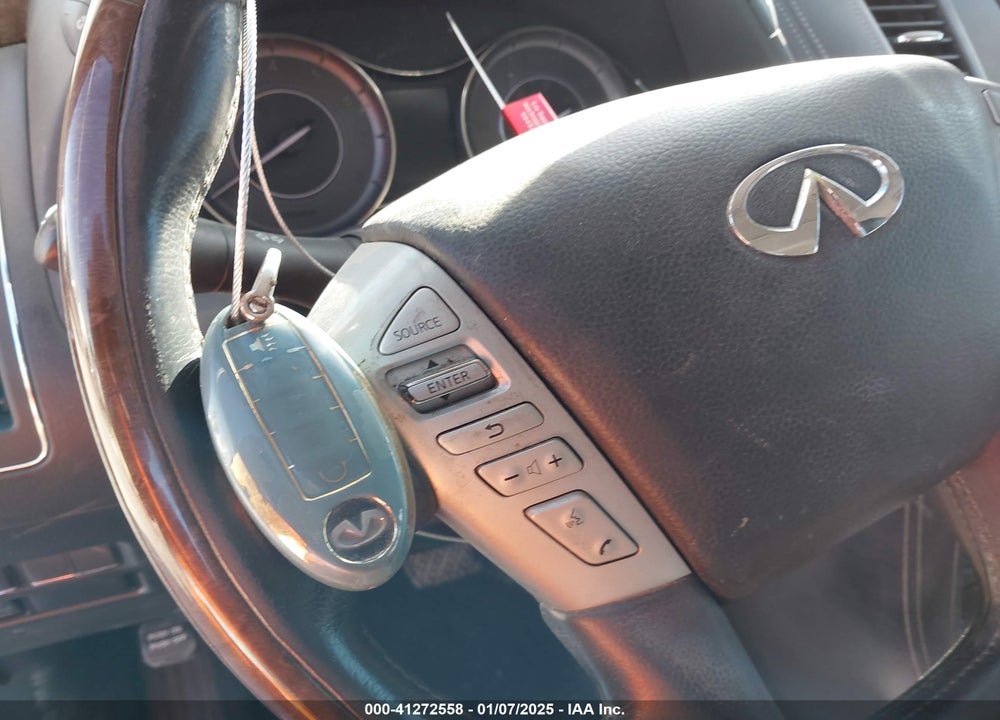 2015 INFINITI QX80 VIN: JN8AZ2NF6F9570967