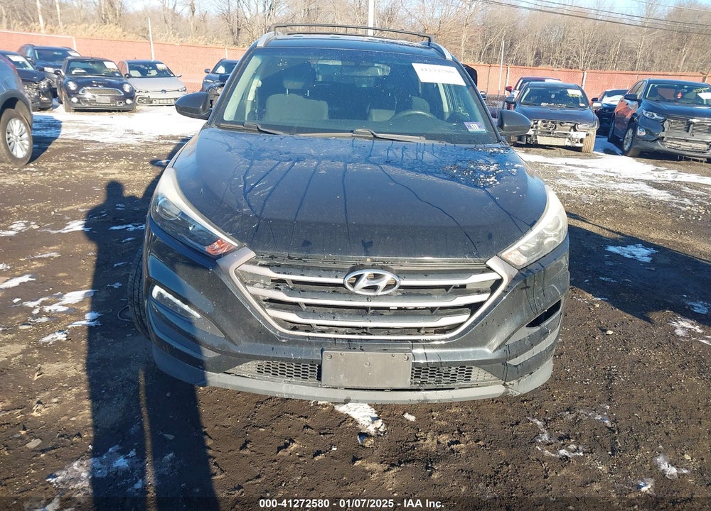 2016 HYUNDAI TUCSON SE VIN: KM8J3CA42GU076476
