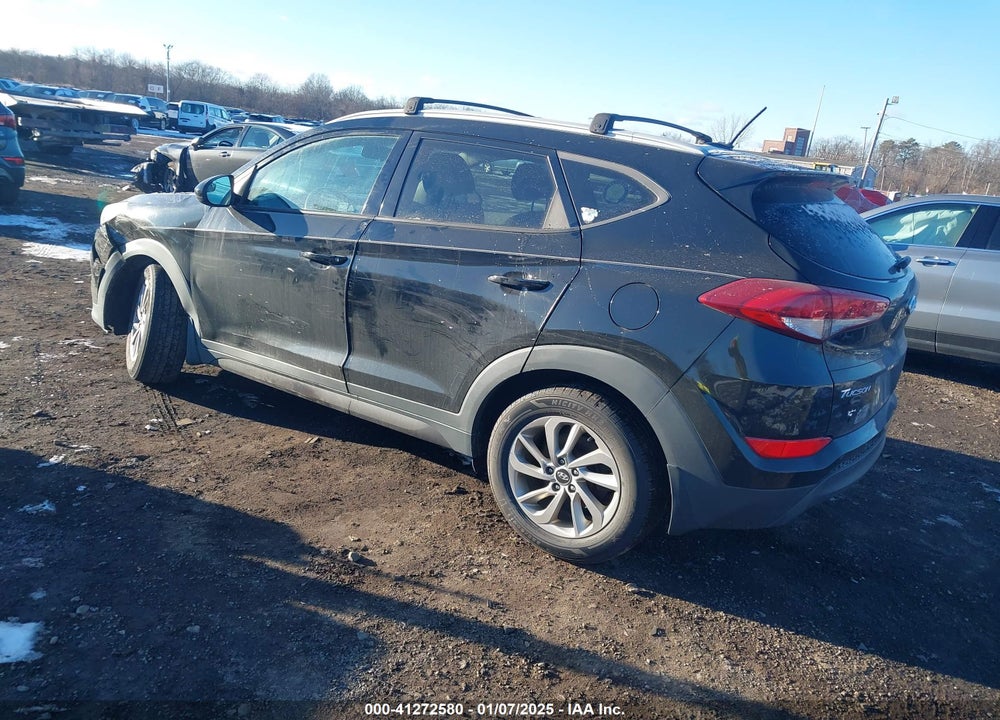 2016 HYUNDAI TUCSON SE VIN: KM8J3CA42GU076476