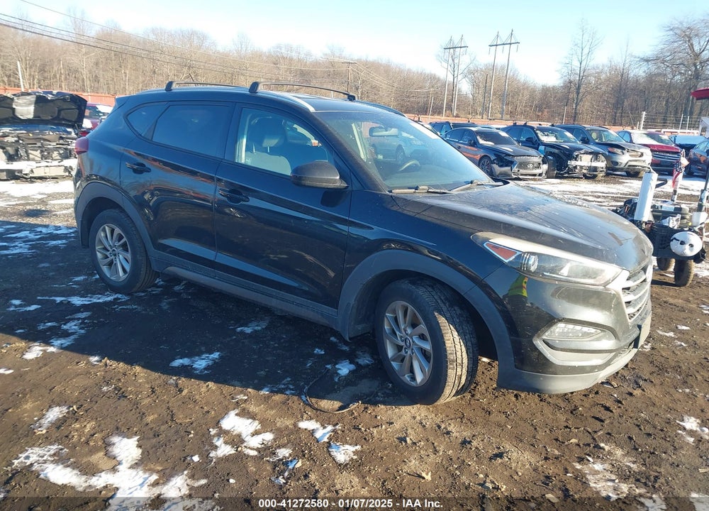 2016 HYUNDAI TUCSON SE VIN: KM8J3CA42GU076476