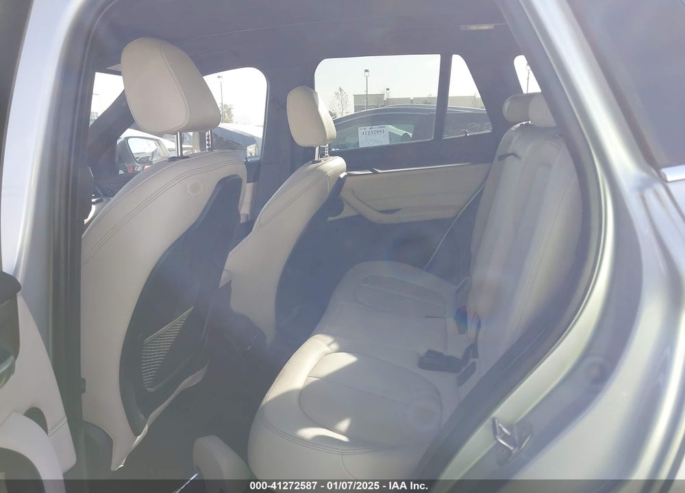 2018 BMW X1 SDRIVE28I VIN: WBXHU7C39J3H43817