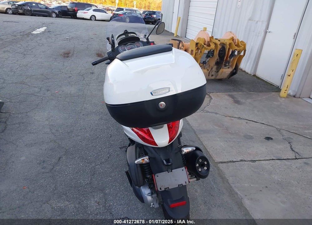 2018 VESP BV350 VIN: ZAPMA20S1J5000197