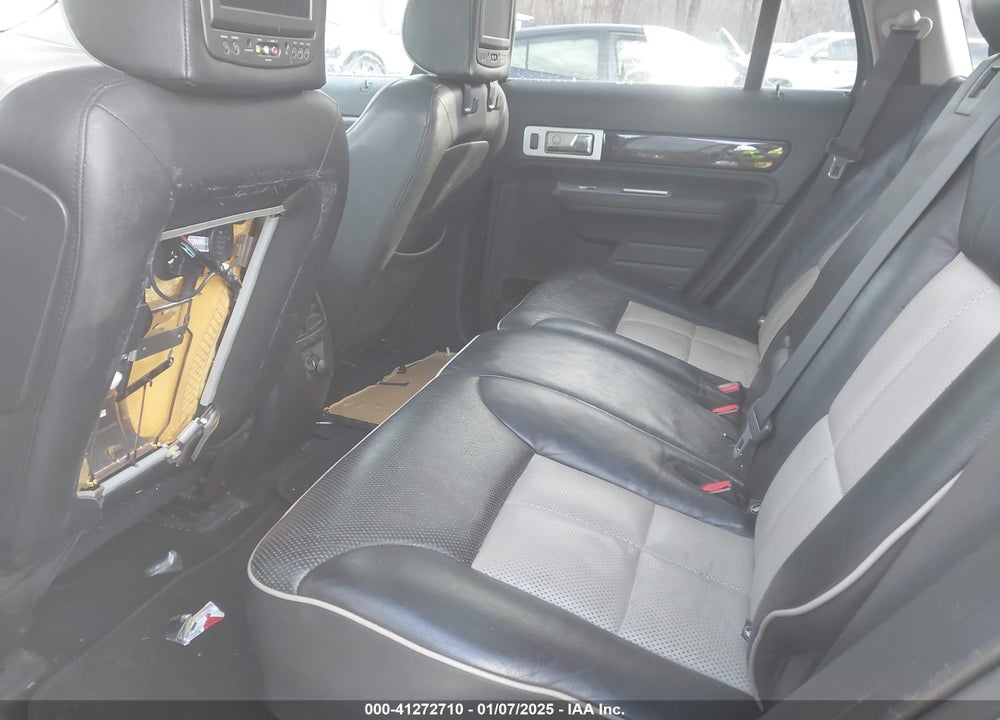 2008 LINCOLN MKX VIN: 2LMDU88C18BJ04722