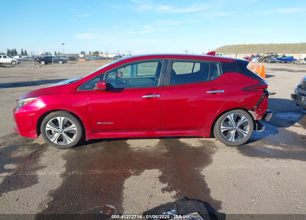 2018 NISSAN LEAF SV VIN: 1N4AZ1CP7JC305428