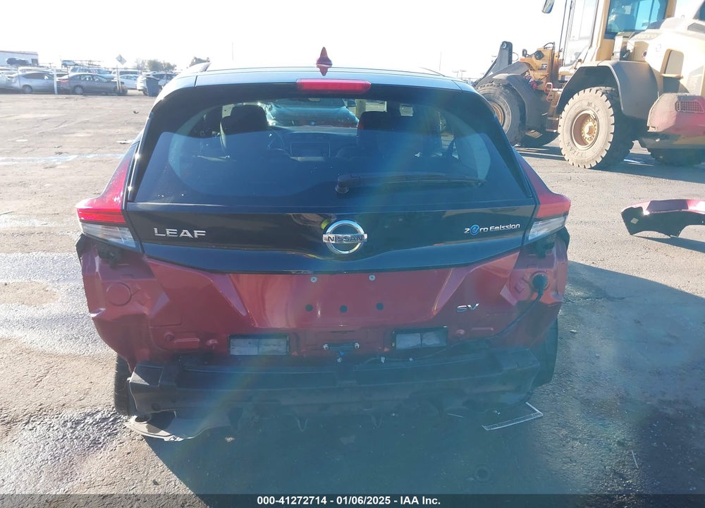 2018 NISSAN LEAF SV VIN: 1N4AZ1CP7JC305428