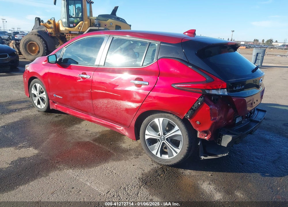 2018 NISSAN LEAF SV VIN: 1N4AZ1CP7JC305428