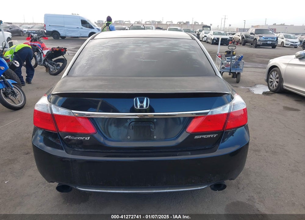 2015 HONDA ACCORD VIN: 1HGCR2F58FA001323
