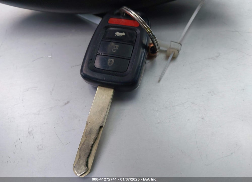 2015 HONDA ACCORD VIN: 1HGCR2F58FA001323