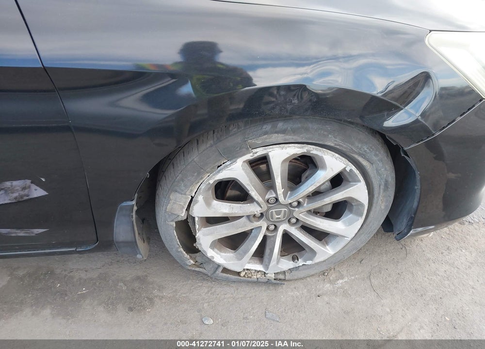 2015 HONDA ACCORD VIN: 1HGCR2F58FA001323