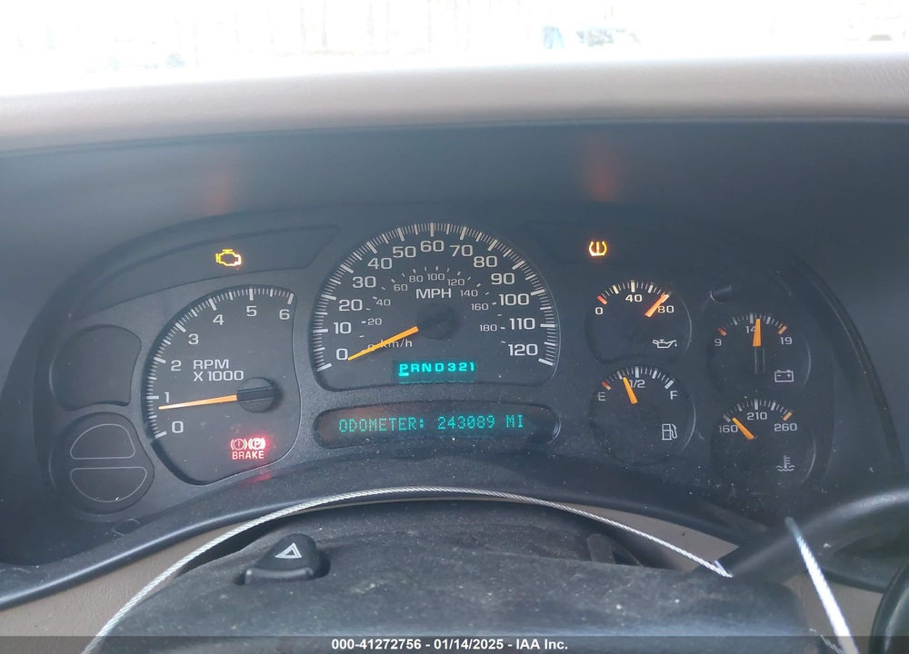 2005 CHEVROLET TAHOE LS VIN: 1GNEK13T55J147242