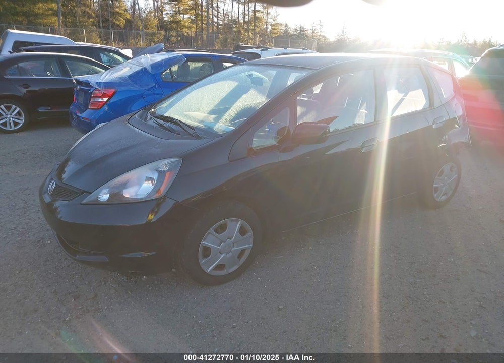 2013 HONDA FIT VIN: JHMGE8G3XDC005000