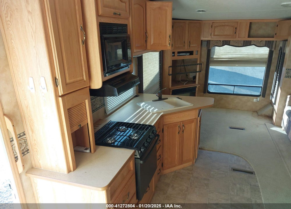 2005 KEYSTONE LAREDO 29RL / LA29HL VIN: 4YDF29R255J461075