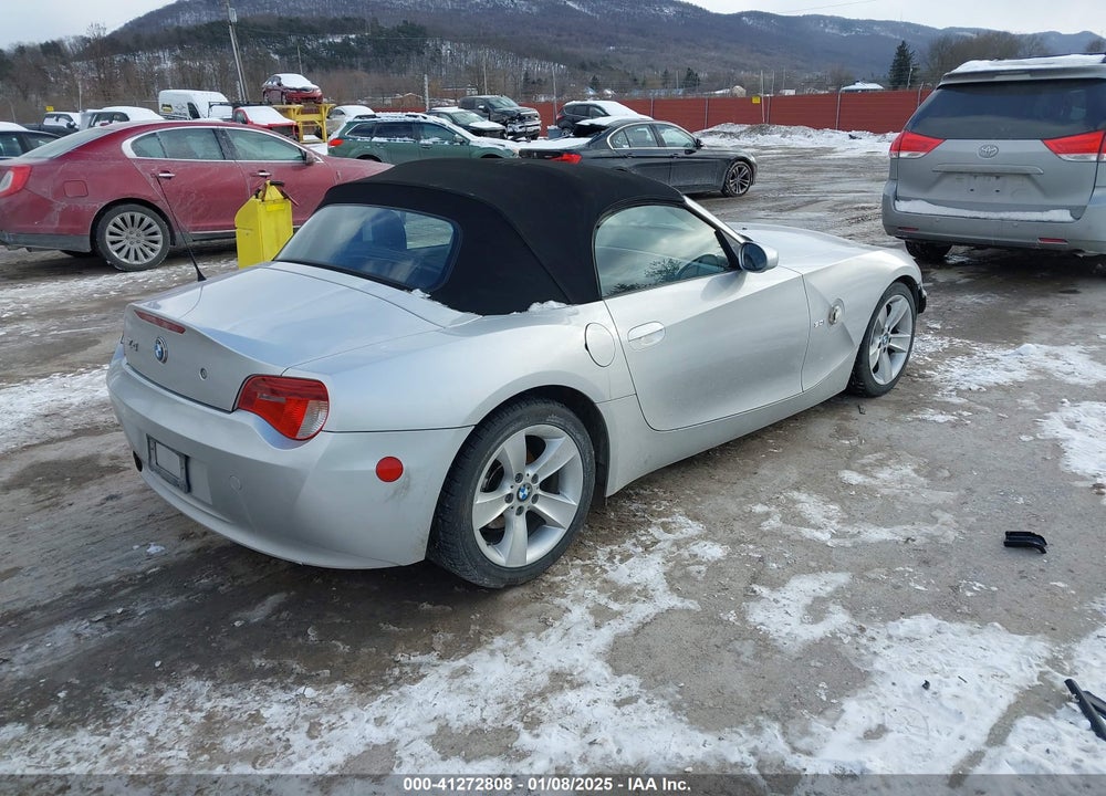 2007 BMW Z4 VIN: 4USBU33557LW59829