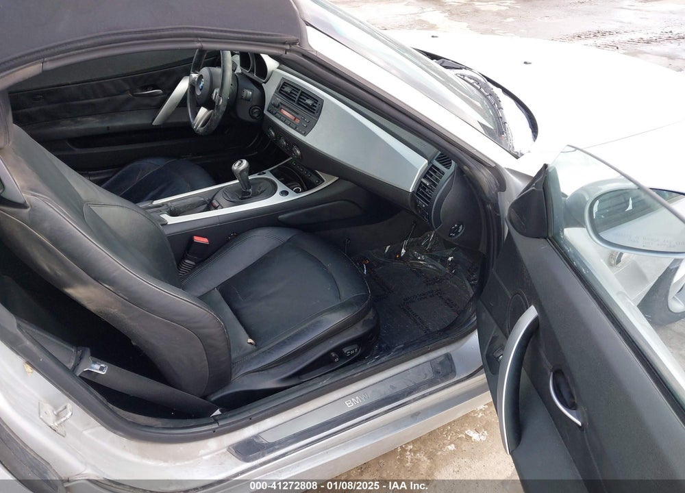 2007 BMW Z4 VIN: 4USBU33557LW59829