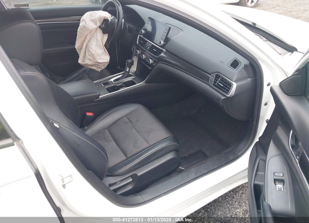 2018 HONDA ACCORD VIN: 1HGCV1F39JA197415
